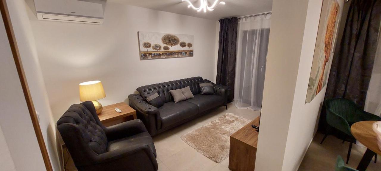 Holiday Apartments Cecilija Supetarska Draga Exterior photo