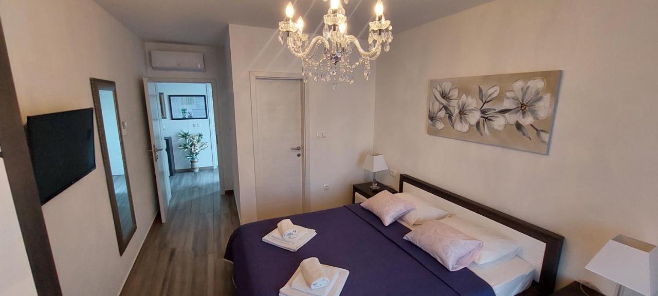 Holiday Apartments Cecilija Supetarska Draga Exterior photo